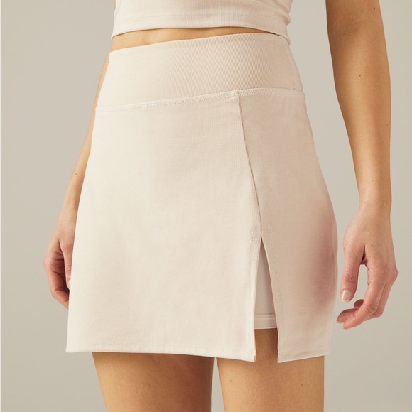 Beyond Yoga Heather Rib Hold Court Skirt - Picture 1 of 6